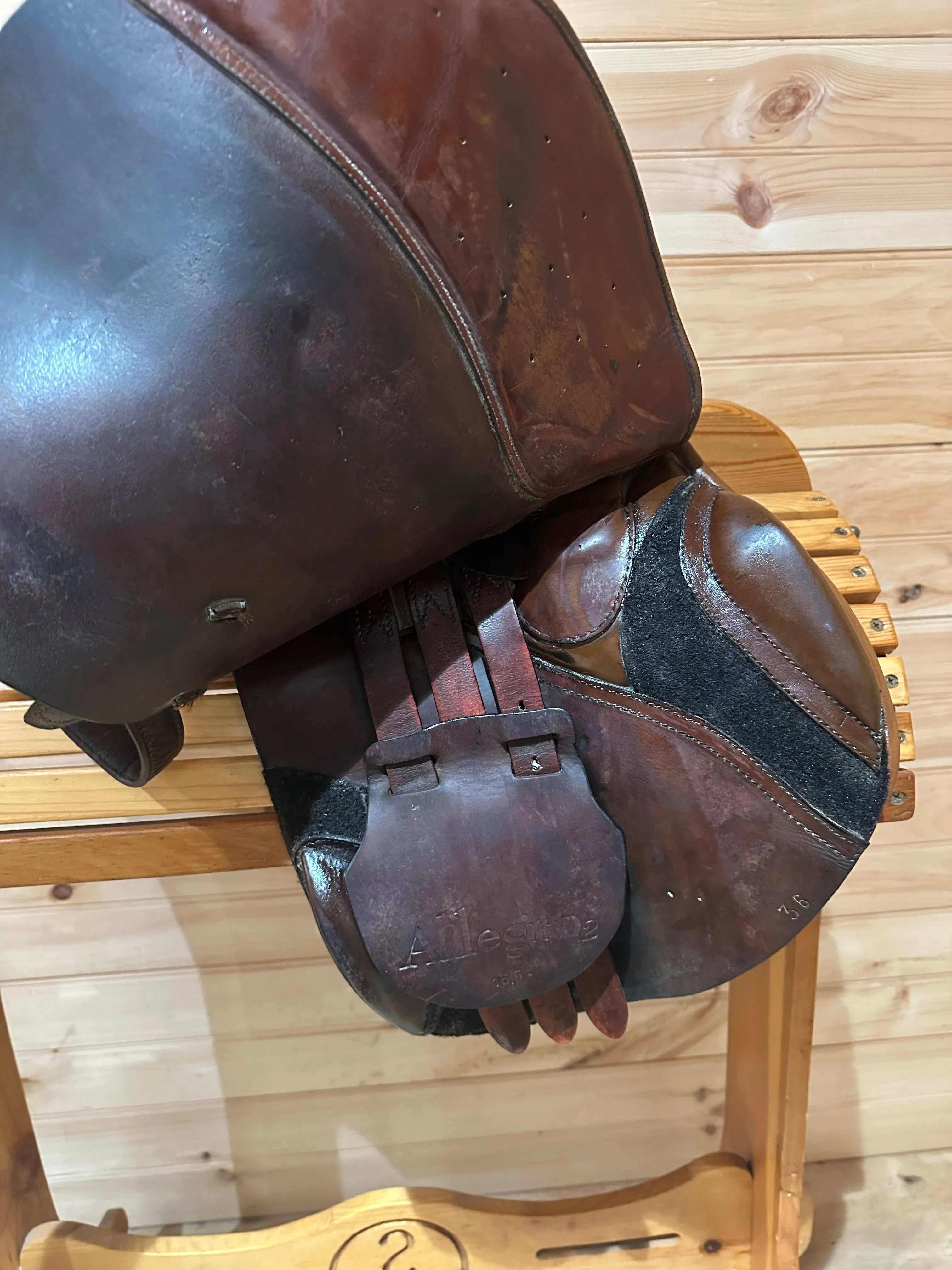 16.5” Duett Allegro2 Close Contact Jumping Saddle XW (36cm)