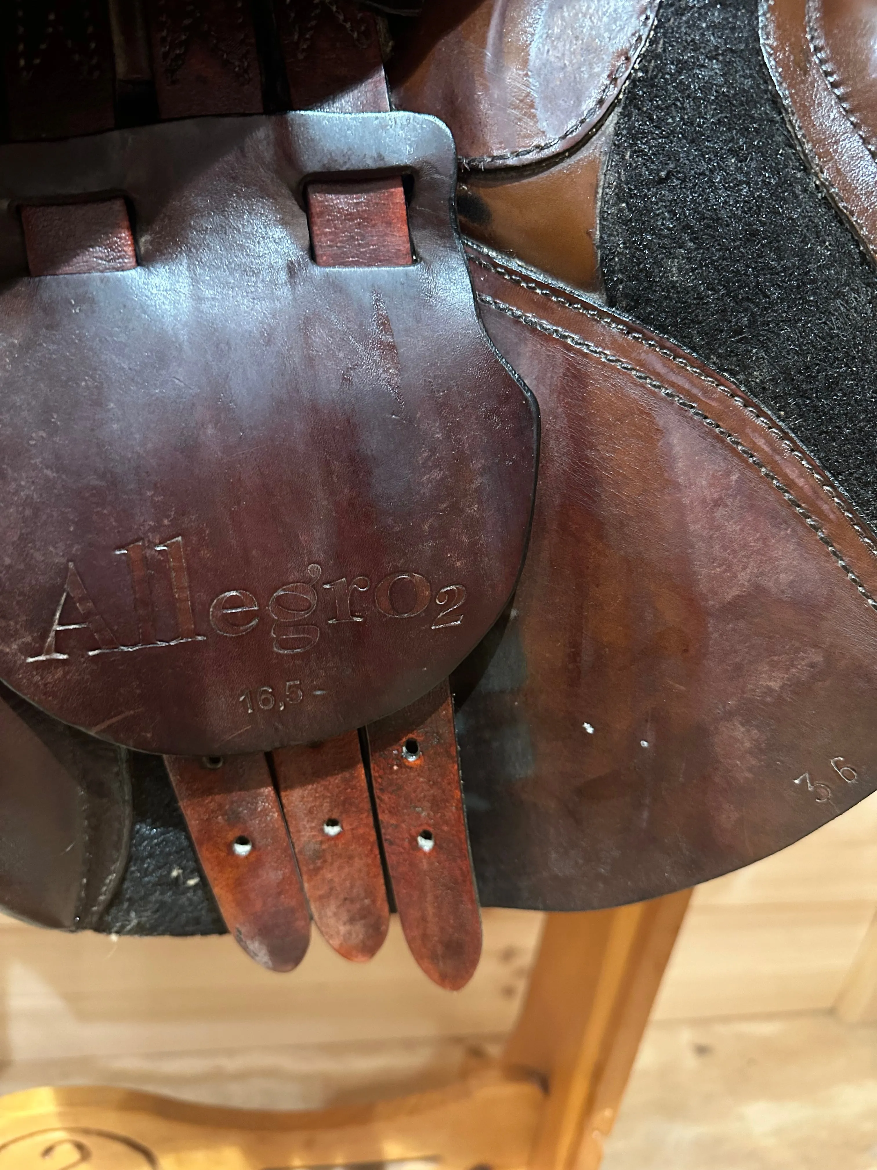 16.5” Duett Allegro2 Close Contact Jumping Saddle XW (36cm)
