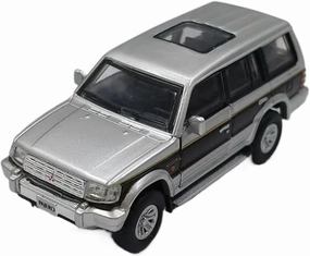 1：64 for Pajero Super Exceed Off-Road Vehicle Alloy Car Model Decoration Collection Souvenir Decoration Mini Simulation Toys