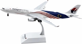 Alloy Collectible Plane 1 200 for Malaysia Airlines Airbus A330-300 Diecast Aircraft Jet Model 9M-MTJ Miniatures Set