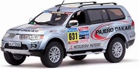 Alloy Resin Car Vehicle Model Fit for Mitsubishi Pajero 2010 1 43 Alloy Dakar Service Rally Car Model Ornaments Boys Toy Gifts Festive Deluxe Gift