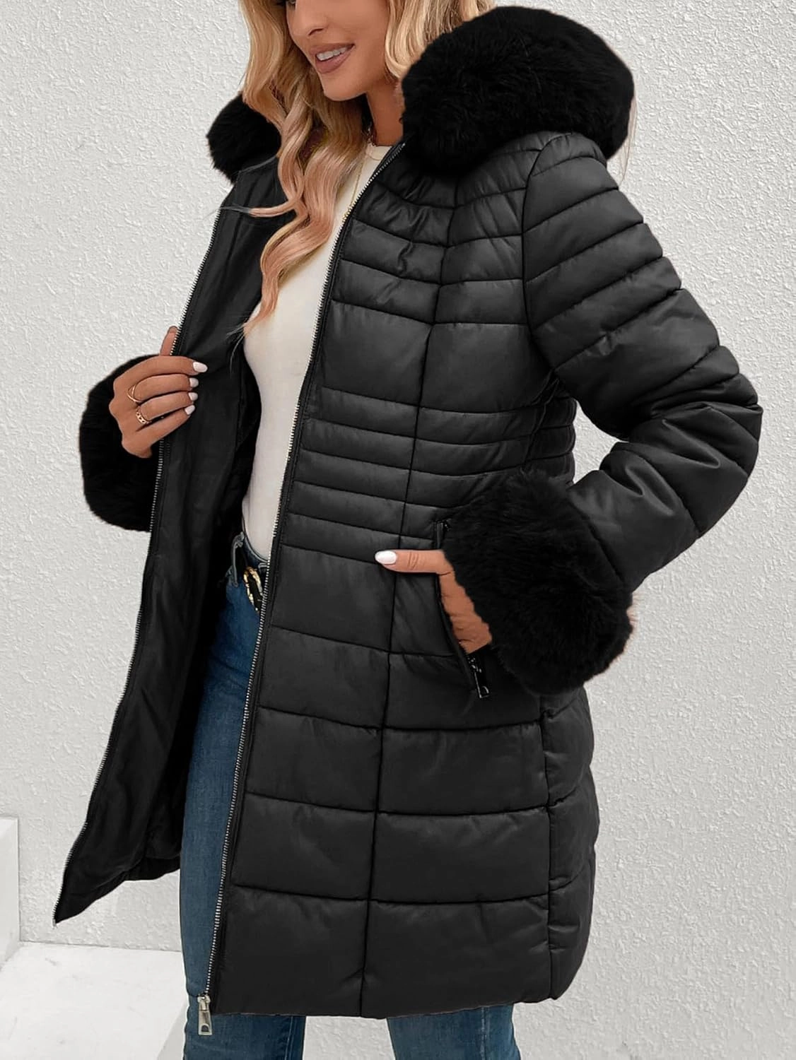 Bellivera Women's Winter Puffer Jacket Cold-Resistant Patchwork Plush Lining Coat with Removable Fur Collar Hooded and Belted