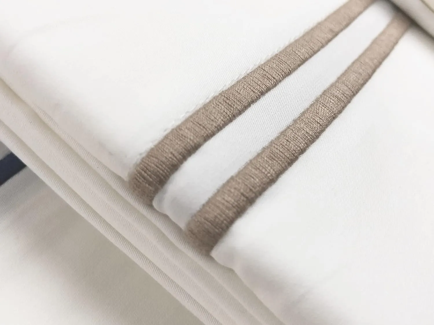 Chezmoi Collection Venezia 4-Piece 400 Thread Count Tencel Cotton Sheet Set - Double Row Stitch Embroidery Bordered - Silky Soft, Smooth, Breathable Cooling - King, Tan