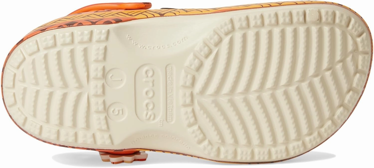 Crocs Unisex-Child Disney Moana Classic Clogs (Little Big Kid)