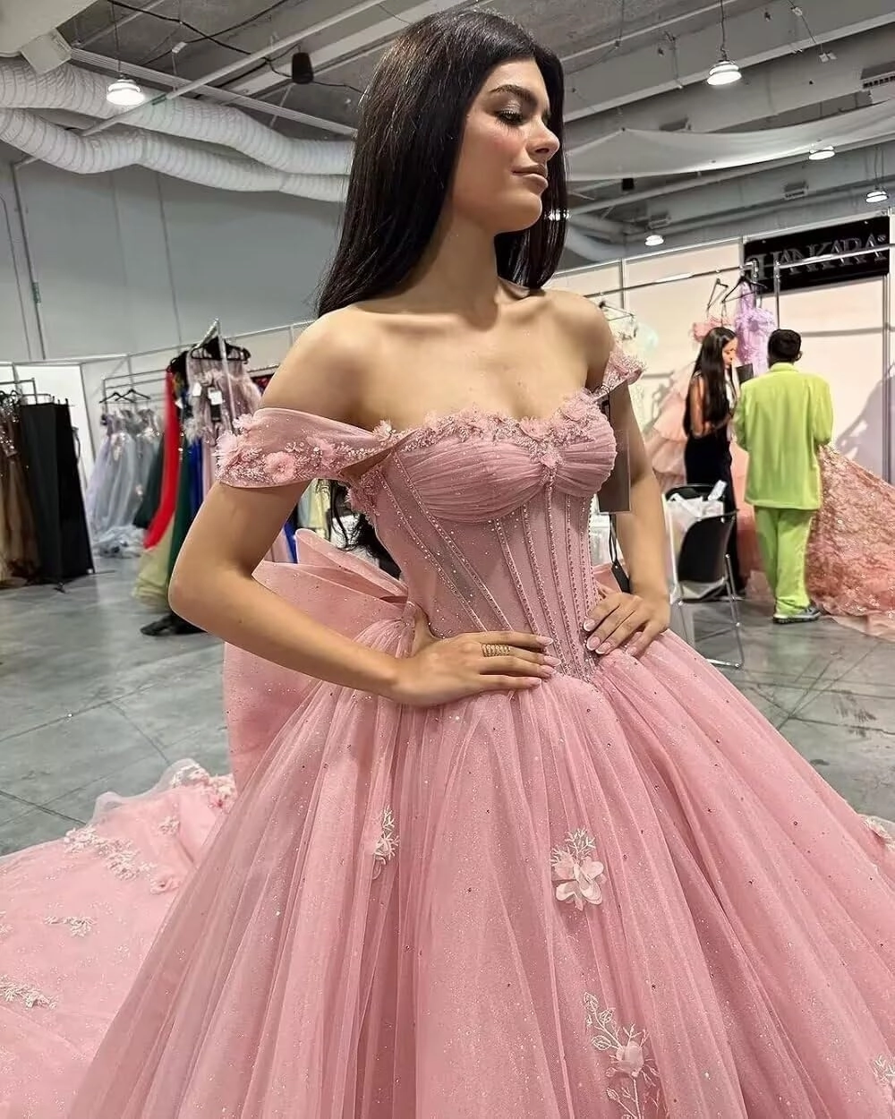 Ftupza 3D Floral Quinceanera Dresses Lace Beaded Party Gowns Off Shoudler Tulle Ball Gown for Sweet 15 16 Dresses