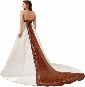 Mauuwy Women's Embroidered Satin Wedding Dresses for Bride Vintage A Line Strapless Corset Back Bridal Gowns with Train