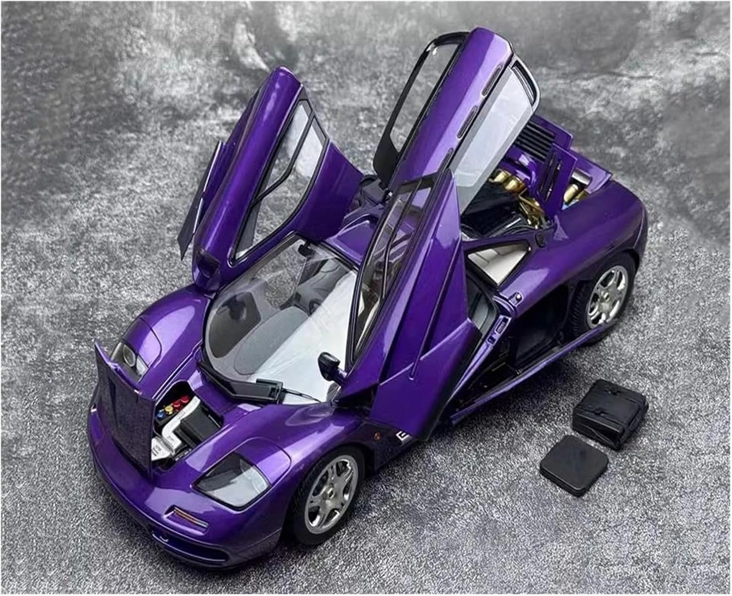 Metal Car Model 1:18 for McLaren F1 XP5 Alloy Simulated Car Model Hobbyist Collection Souvenir Die Cast Vehicles(Purple)