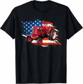 Old Farmall Cub Tractor T-Shirt