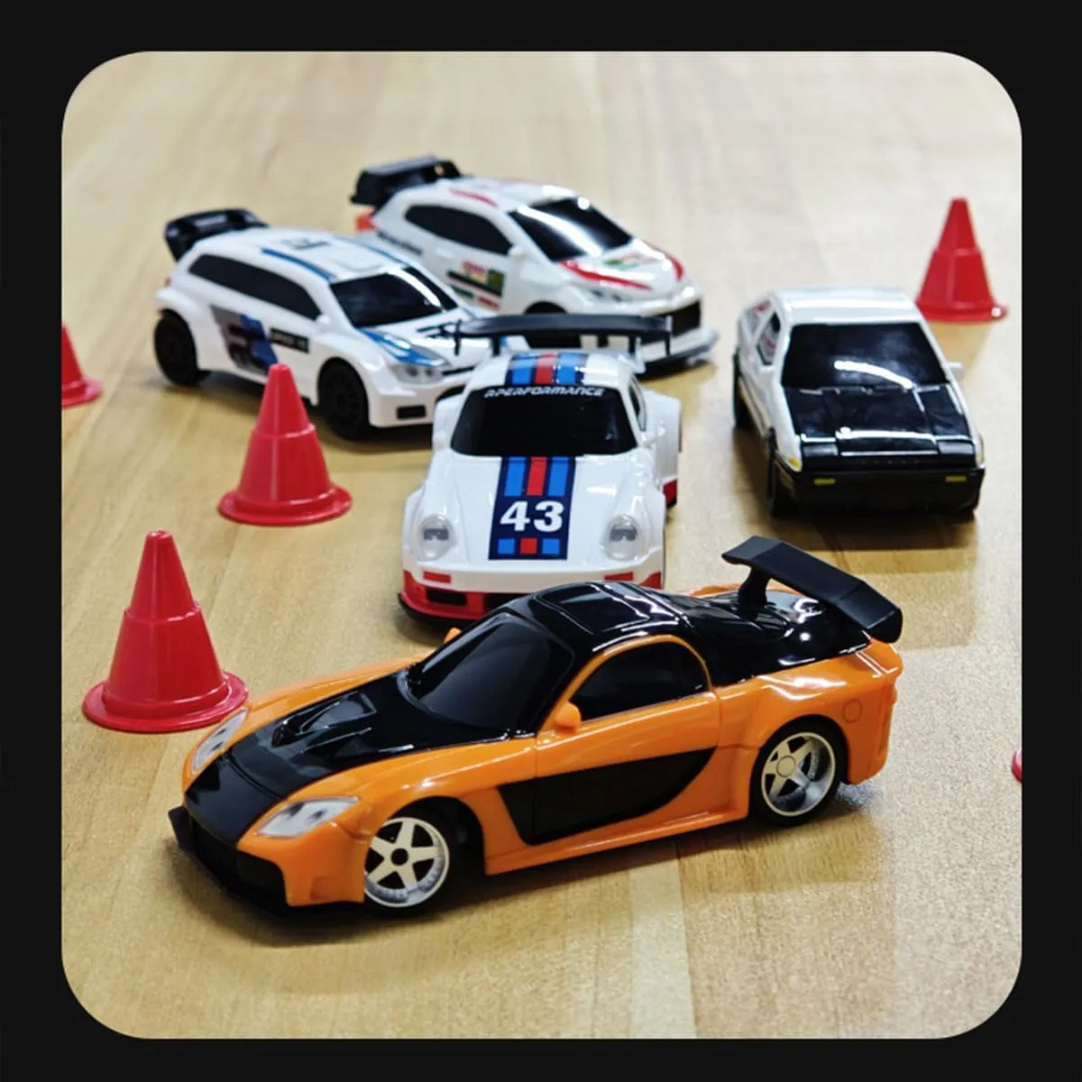 RC Electric Mini Racing Drift Car Model with Gyro, 1:43 Scale 2.4G Full Scale Linkage Light Set Max Speed 15km/h Indoor/Outdoor Mini RC Car Hobbyist Gift