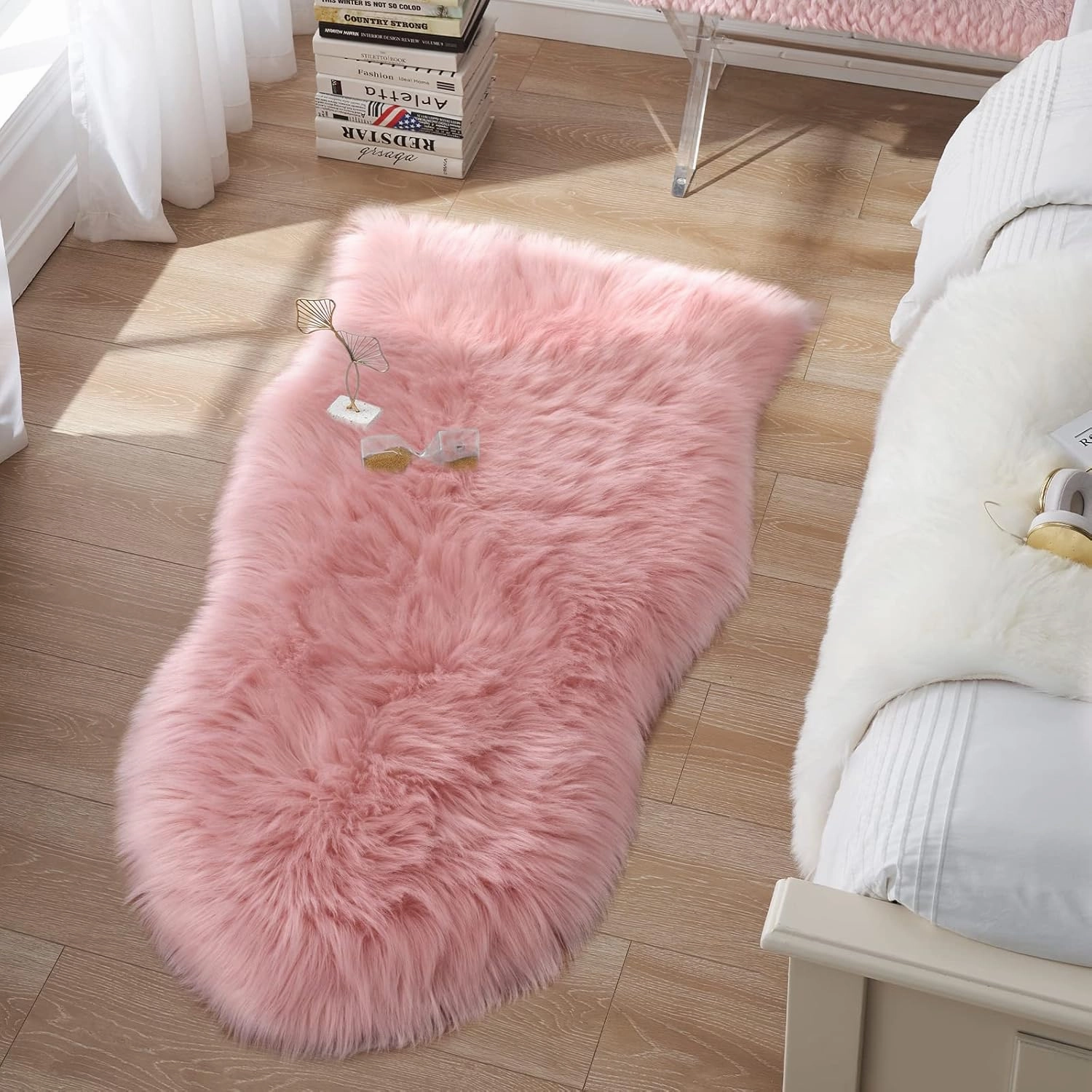 Small Faux Fur Rug, 2x4 ft Ultra Soft Sheepskin Rug Chair Sofa Cover Seat Pad, Pink Fluffy Shag Rug for Bedroom Nursery Kids Room, Luxury Shaggy Rug Fuzzy Plush Floor Carpets, Cute Dorm Home Decor