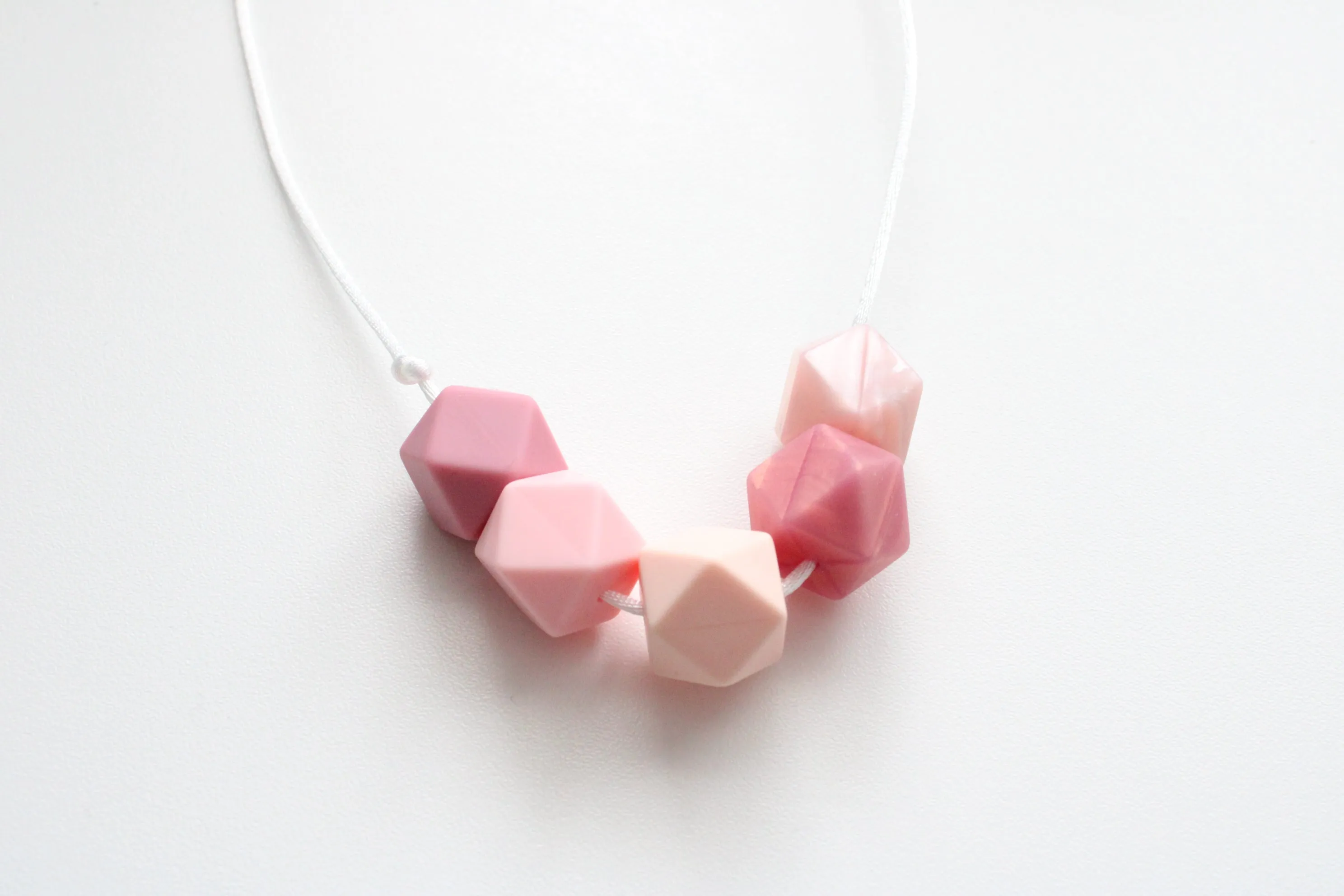 Teething necklace - Pink Shades