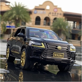 Toy car Model 1:24 for Lexus LX570 SUV Alloy Car Model Diecasts with Sound and Light Toy Gift (Color : 4)