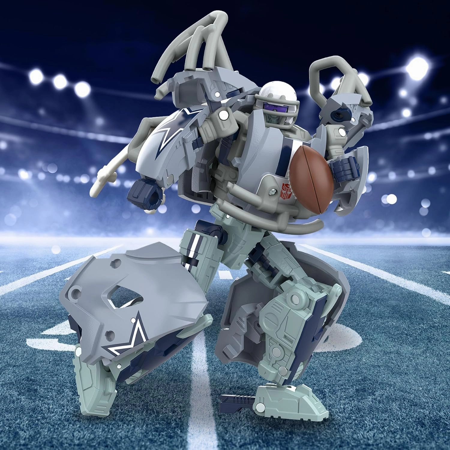 TRANSFORMERS NFL Dallas Cowboys Starblitz 5.5-Inch Action Figure Changes from Robot to Helmet, Football Toys for Ages 8 