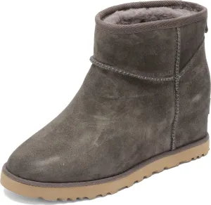 UGG Women's Classic Mini Boot