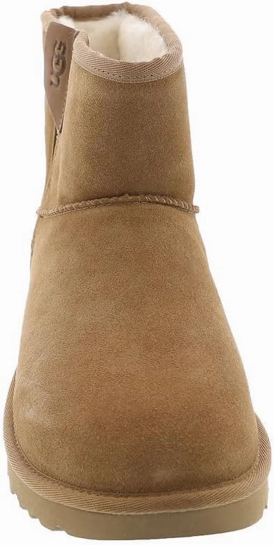 UGG Women's Classic Mini Bailey Zip Boot