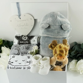 Welcome To The World Milestone Baby Set, Neutral Baby Gift Hamper With Eco Friendly Giraffe Rattle, Baby Shower Gift